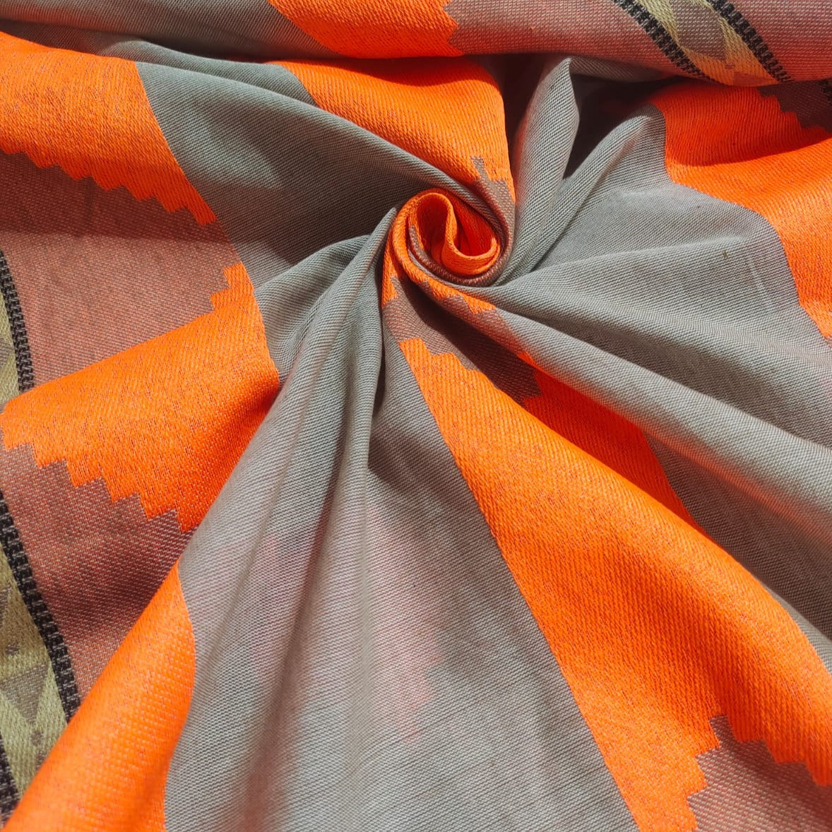 Yarn-Dyed Jacquard Fabric YD032