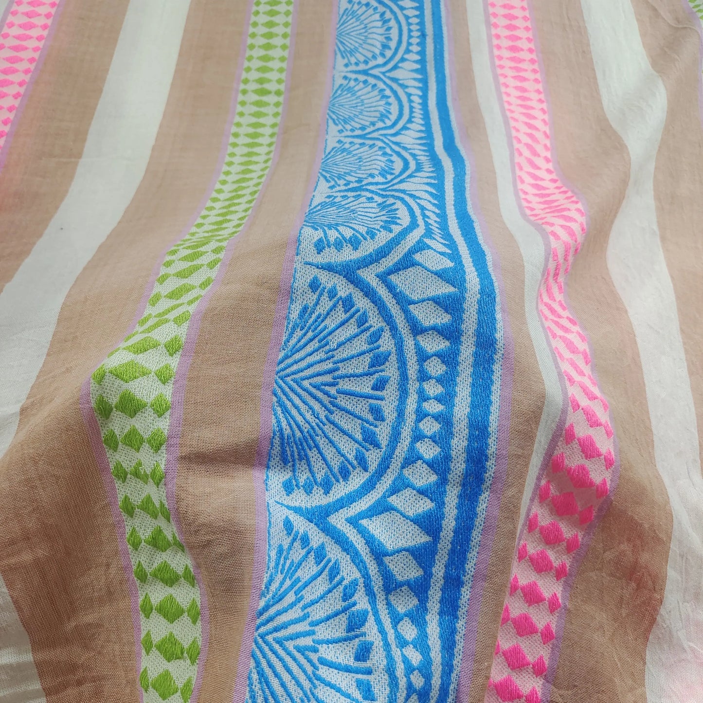 Yarn Dyed Pattern YD078 Fabric Hugs