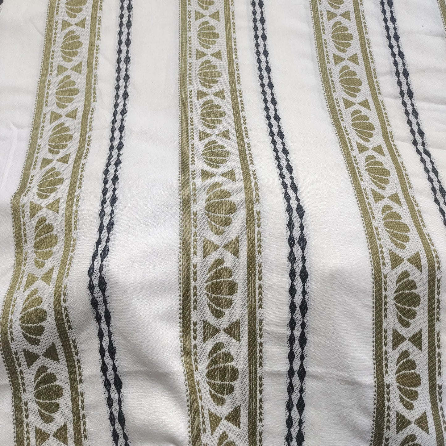 Yarn Dyed Pattern YD083 Fabric Hugs