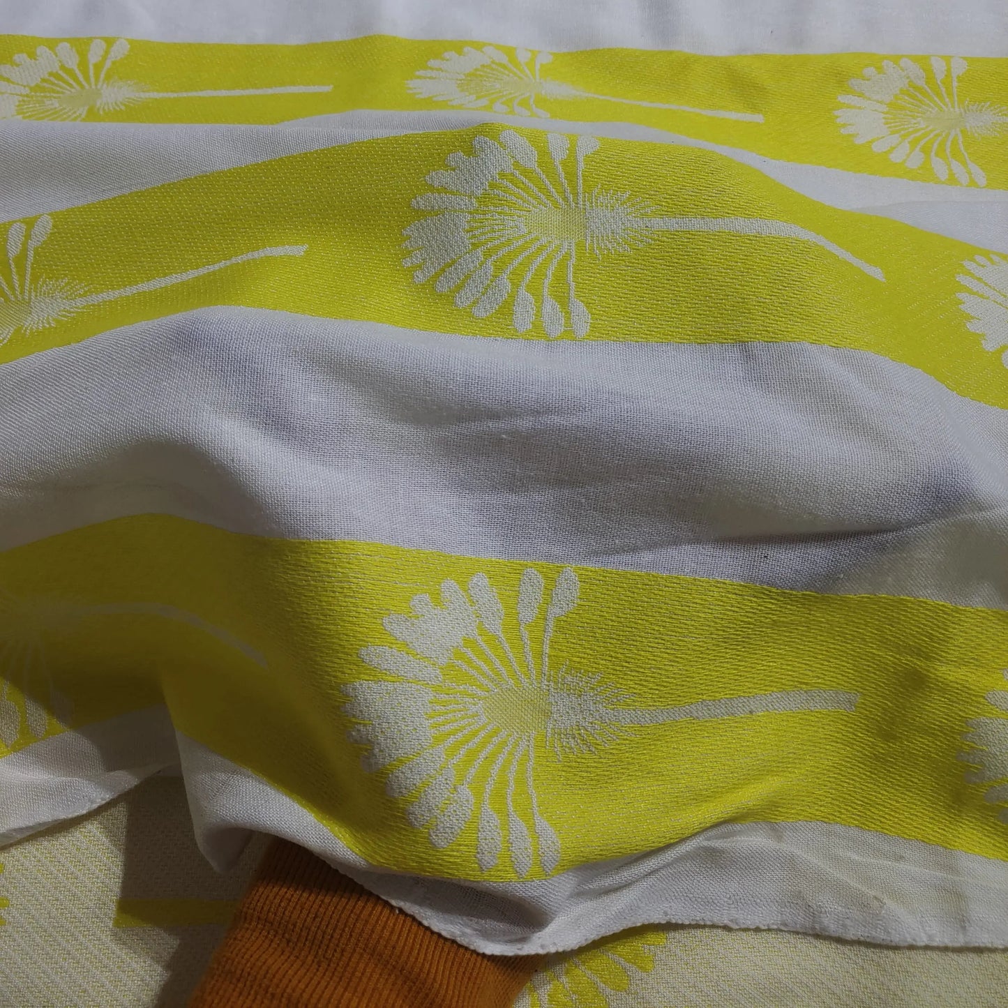 Yarn Dyed Pattern YD094 Fabric Hugs