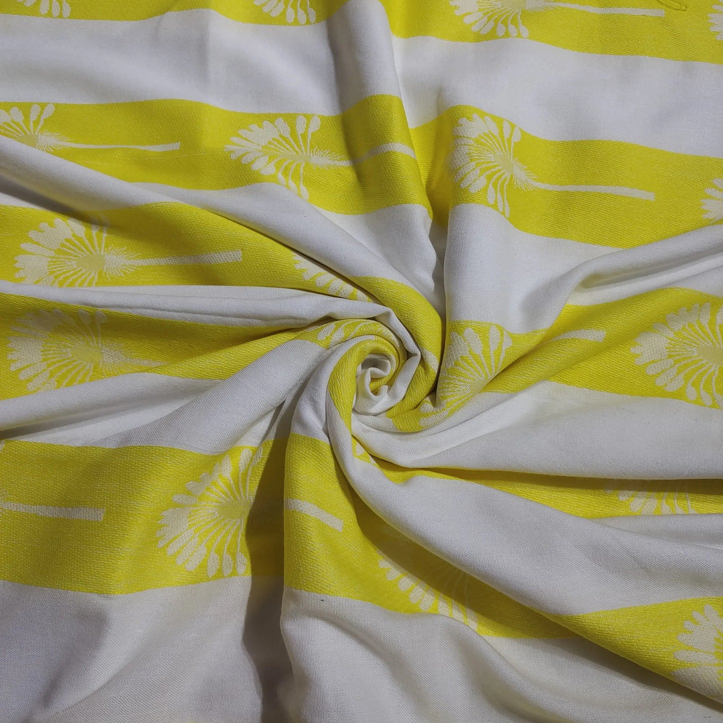 Yarn Dyed Pattern YD094 Fabric Hugs