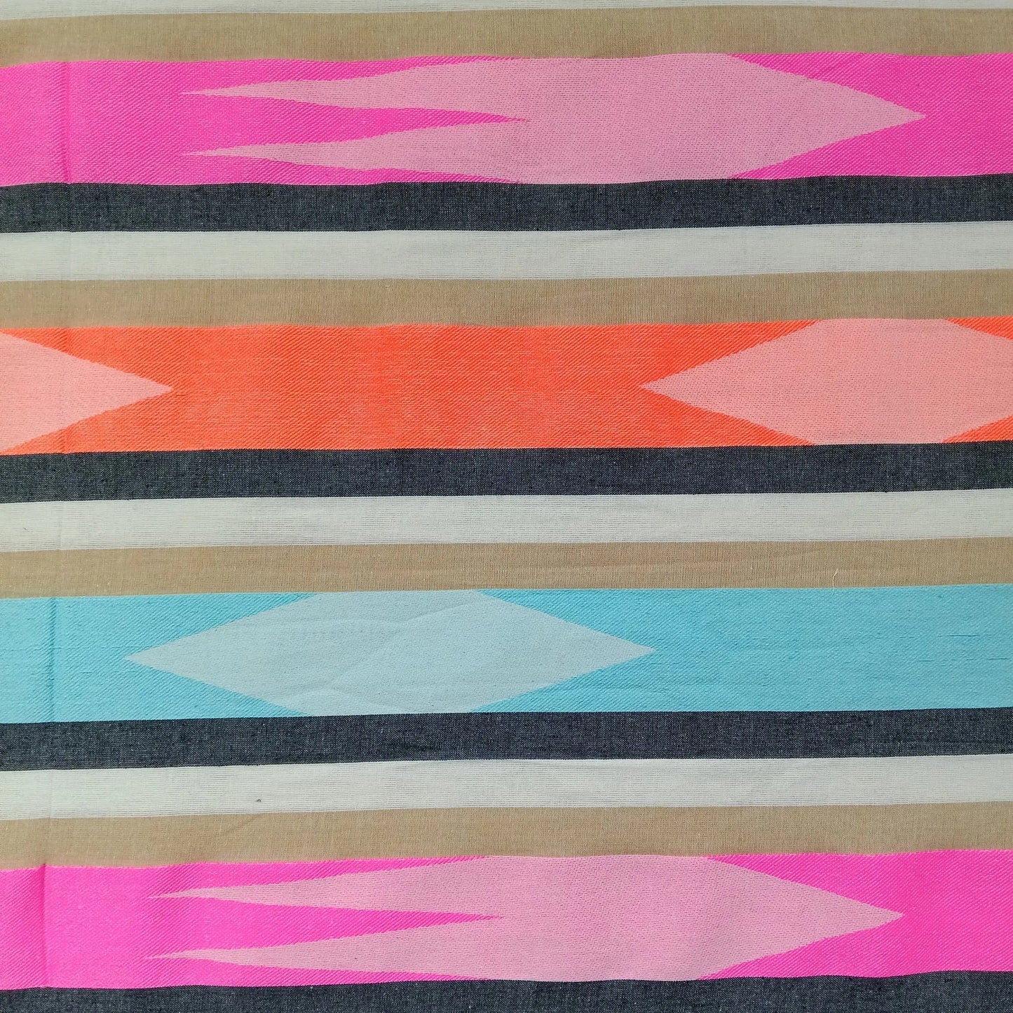 Yarn Dyed Pattern YD097 Fabric Hugs