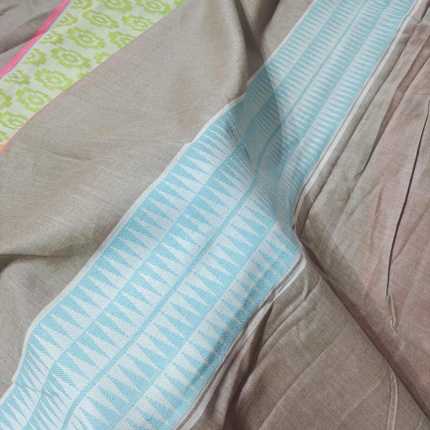 Yarn Dyed Pattern YD105 Fabric Hugs