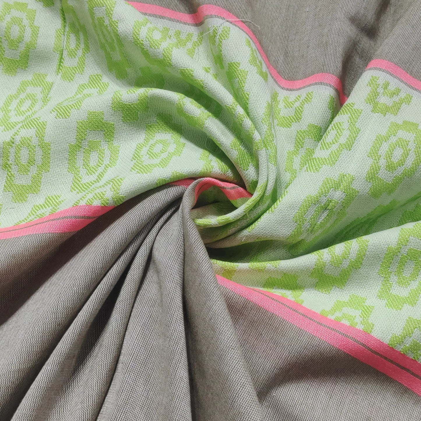Yarn Dyed Pattern YD105 Fabric Hugs