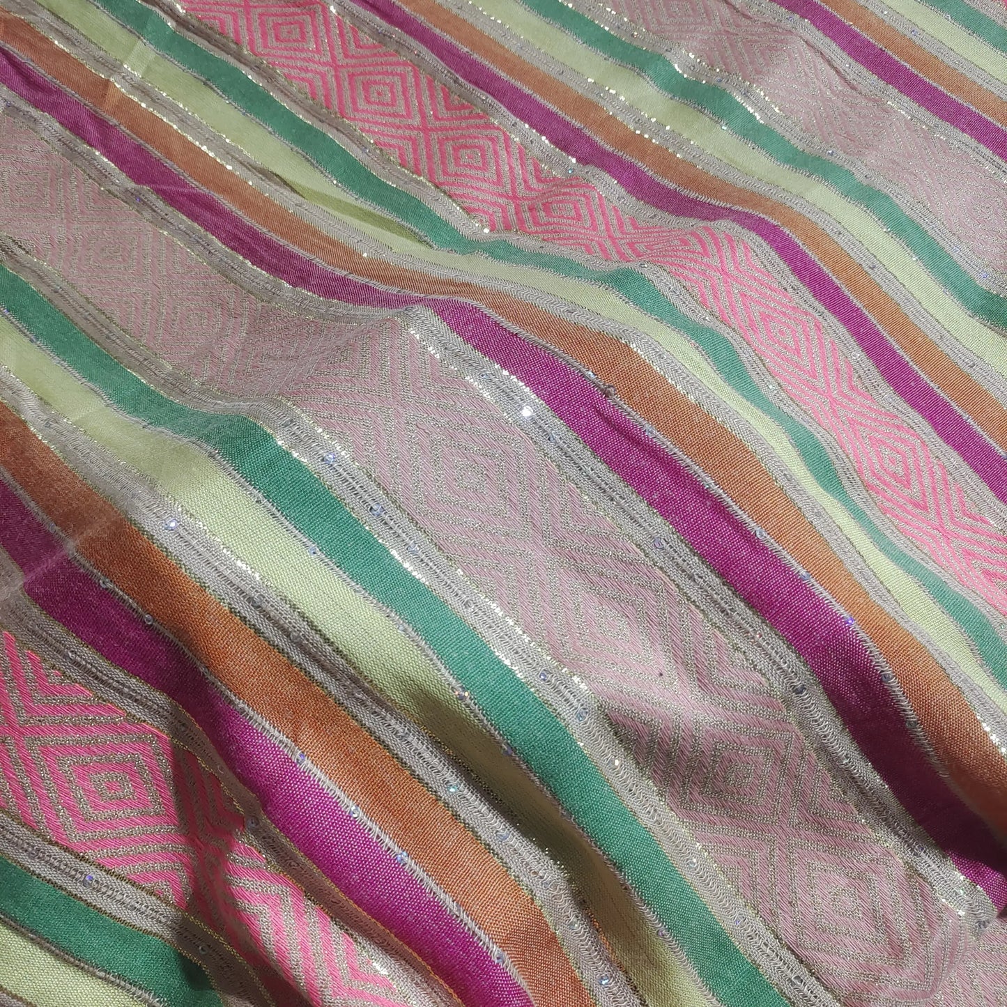 Yarn Dyed Pattern YD106 Fabric Hugs