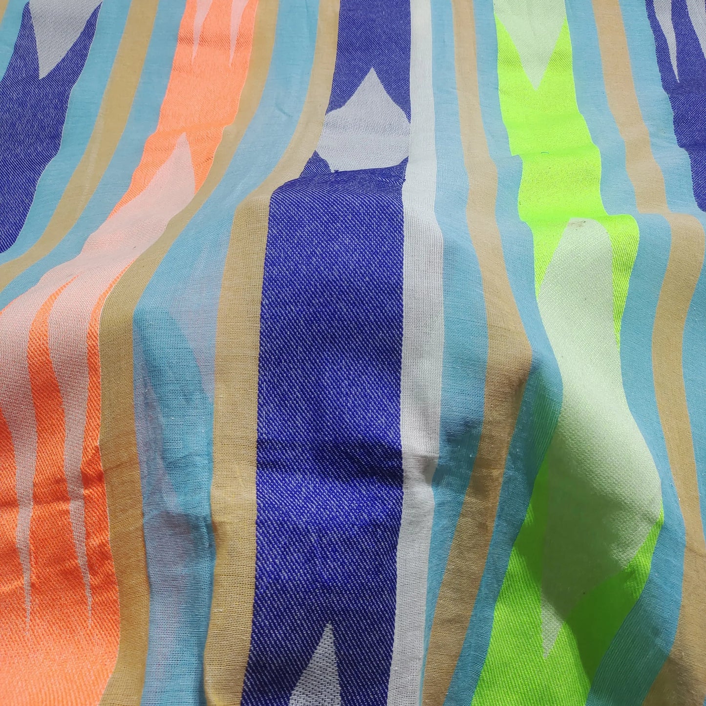 Yarn Dyed Pattern YD110 Fabric Hugs