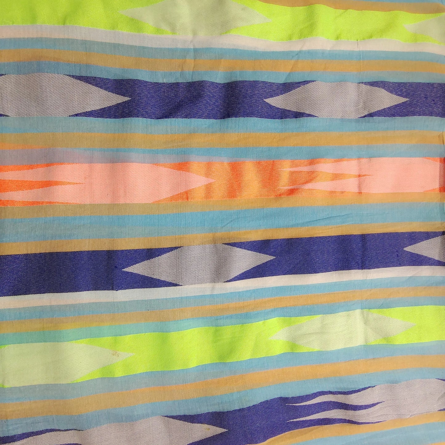 Yarn Dyed Pattern YD110 Fabric Hugs