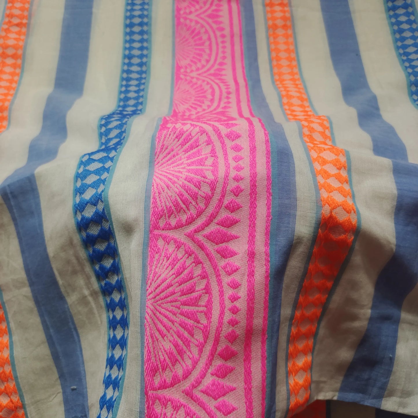 Yarn Dyed Pattern YD132 Fabric Hugs