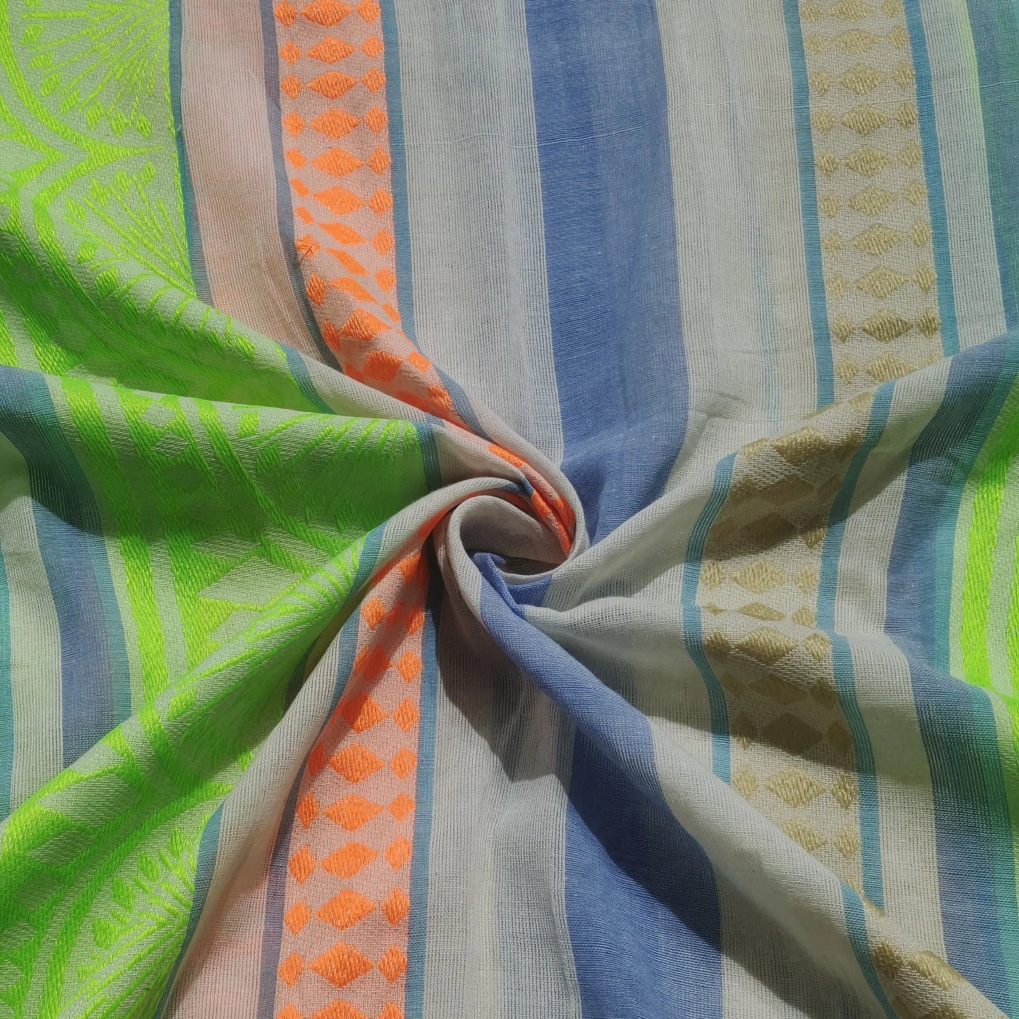 Yarn Dyed Pattern YD136 Fabric Hugs