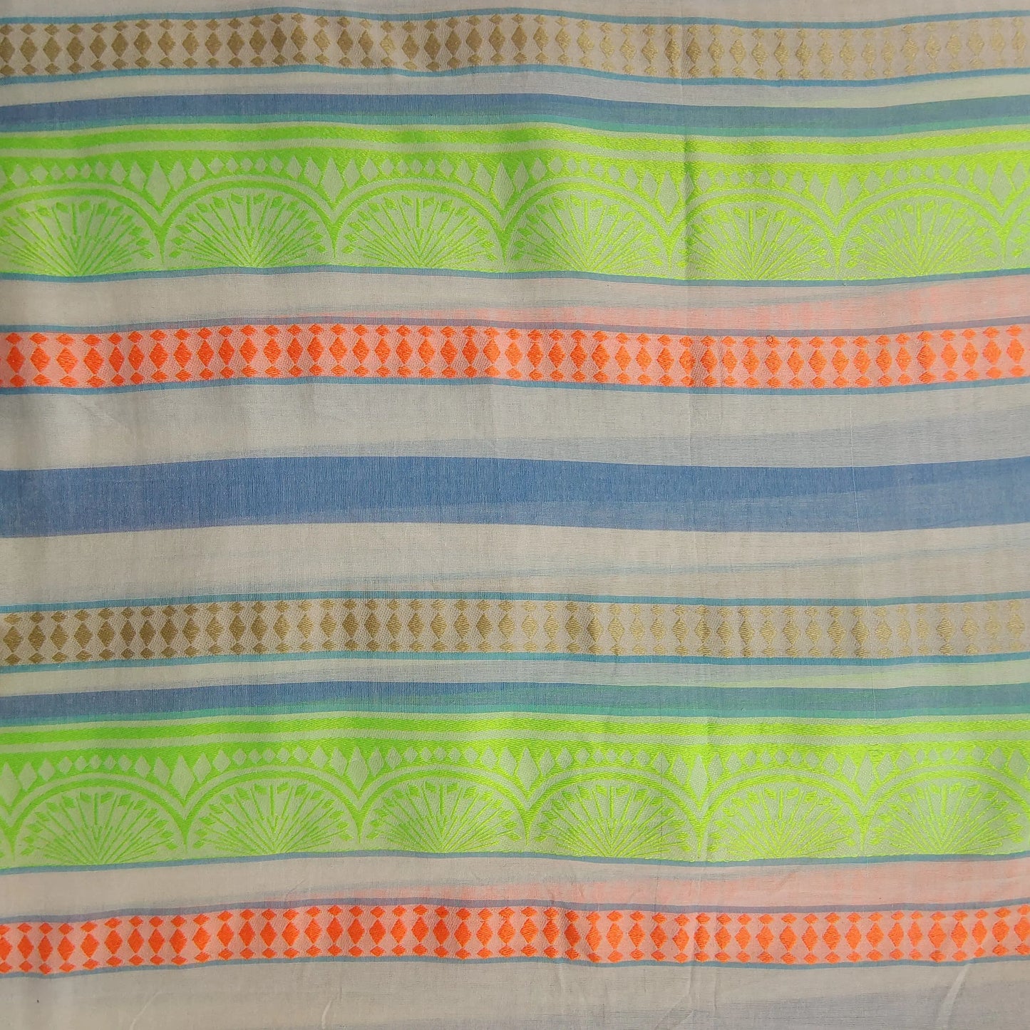 Yarn Dyed Pattern YD136 Fabric Hugs