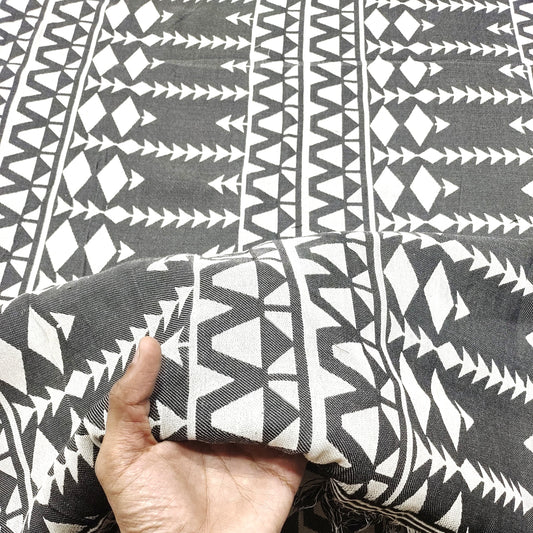 Yarn-Dyed Jacquard Fabric YD184