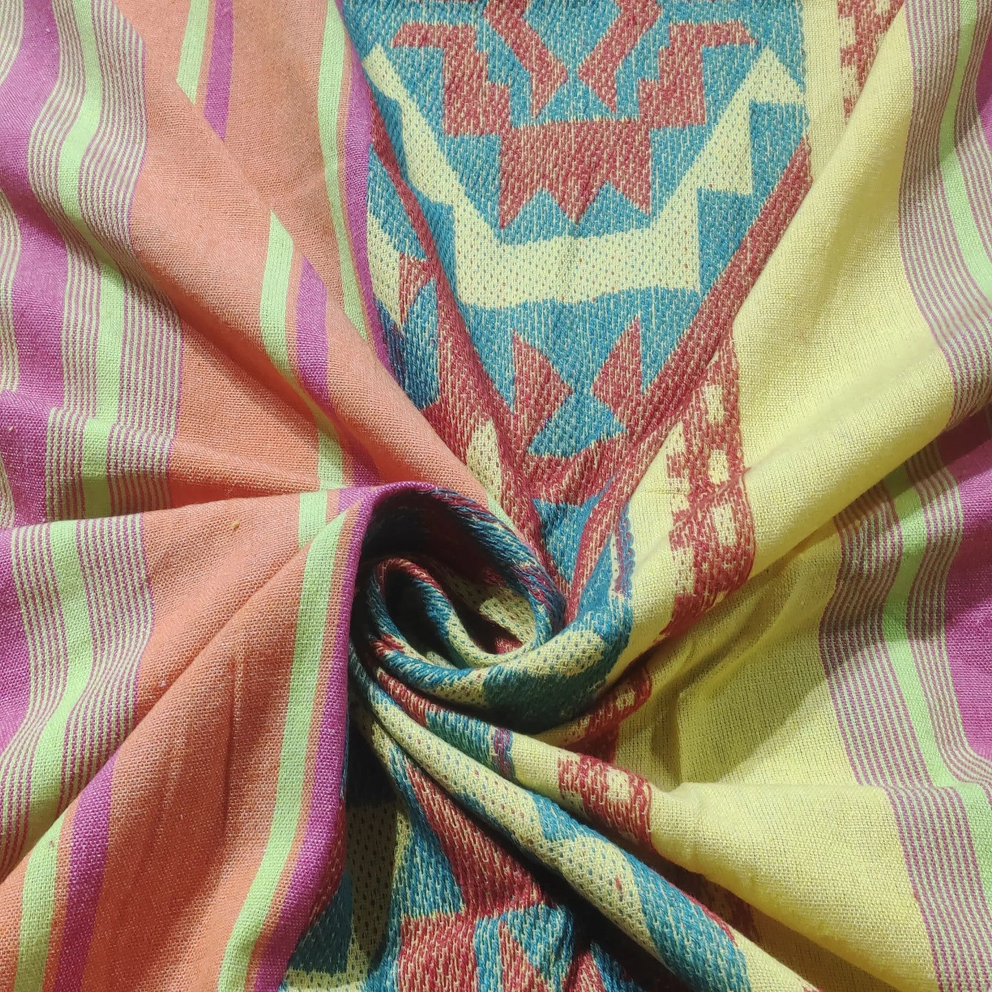 Yarn Dyed Pattern YD072 Fabric Hugs