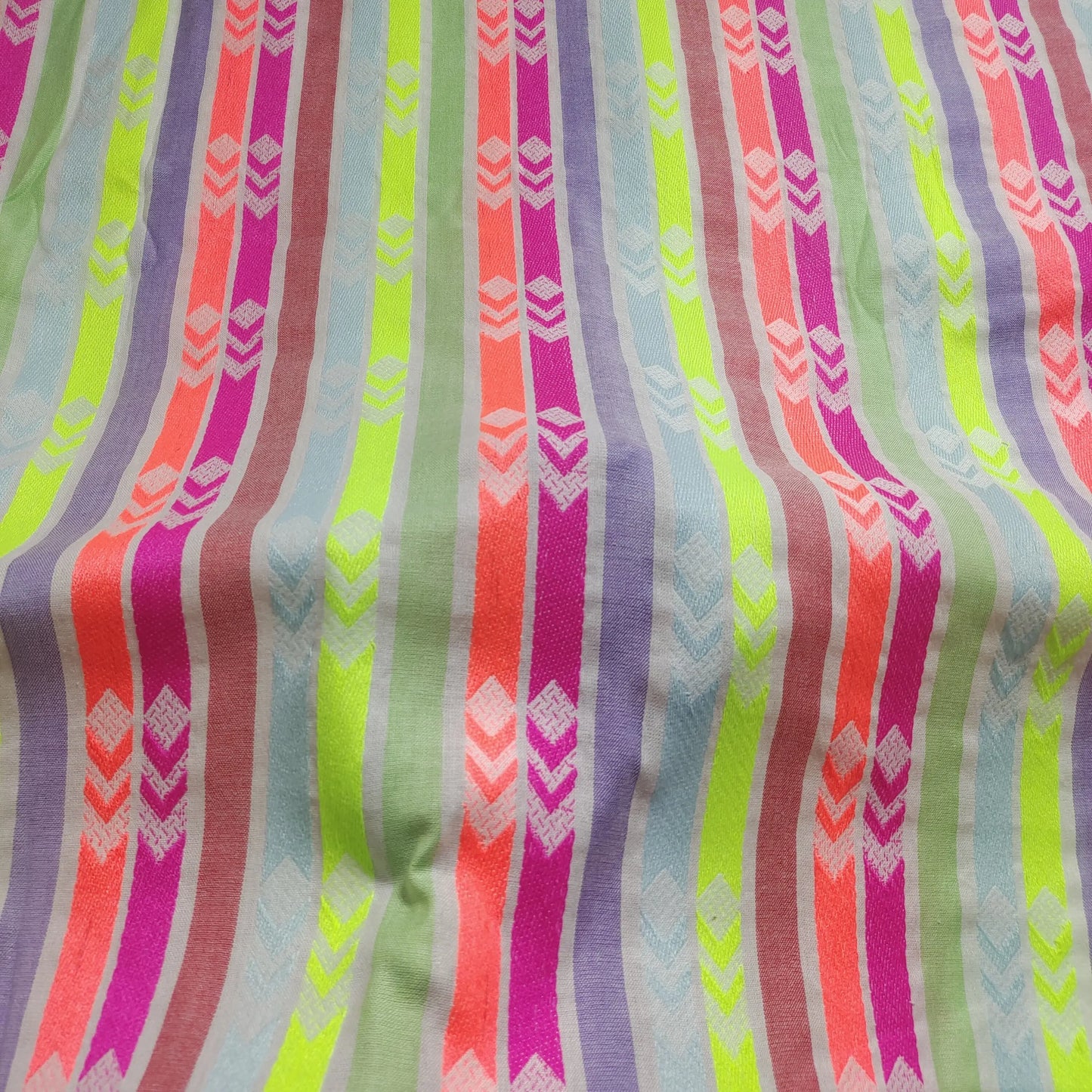 Yarn Dyed Pattern YD077 Fabric Hugs