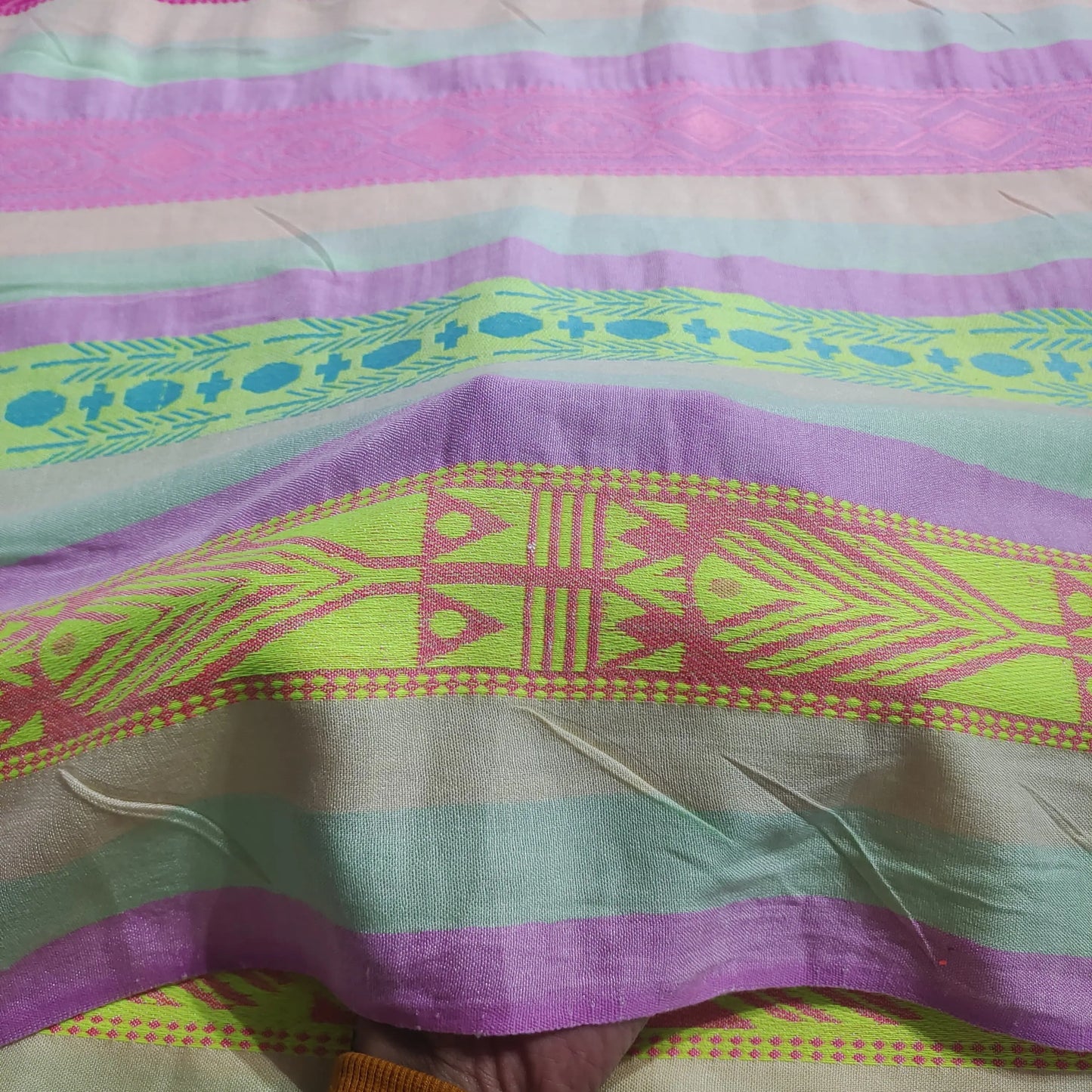 Yarn Dyed Pattern YD092 Fabric Hugs