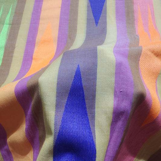 Yarn Dyed Pattern YD123 Fabric Hugs